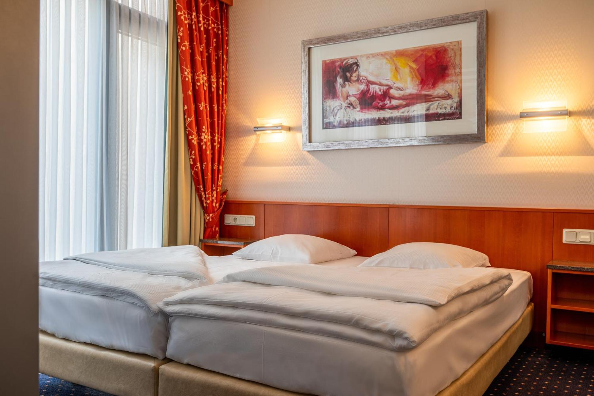 Koener Hotel & Spa Clervaux Exteriör bild